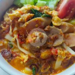 Kwetiau Kuah Isian Bakso