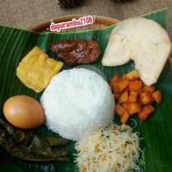 Nasi Besek Sapi