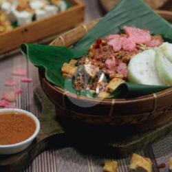 Lontong Sayur Pecal