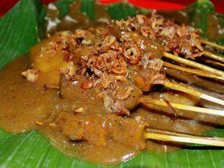 SATE PADANG CABANG PAJAK HALAT, Jalan Halat No 141 Medan