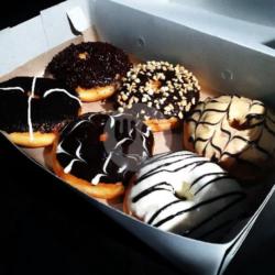 Donat Kentang Isi 6 Mix Topping