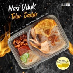 Nasi Uduk Telur Dadar