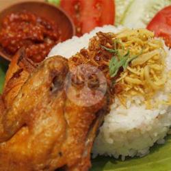 Nasi Ayam Goreng