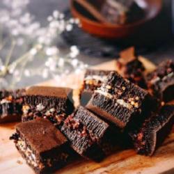 Martabak Manis Spesial - Blackforest Coklat Wijen