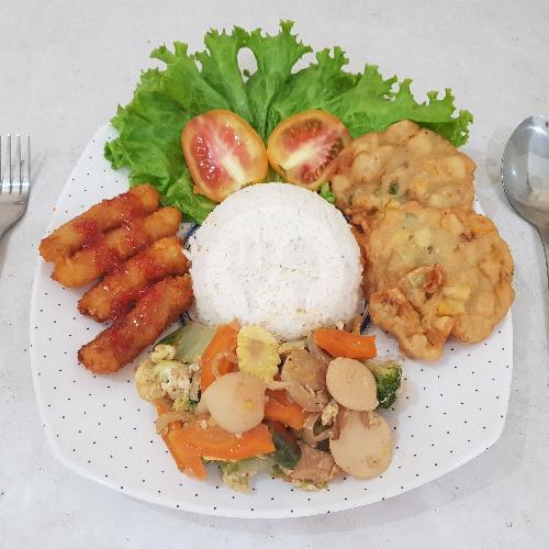 Nasi Capcay Ikan Dori Tempura Thai Sauce + Bakwan Jagung