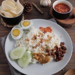 Nasi Uduk Bumbu Rendang   Telur Asin