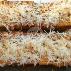 Roti John Manis Panjang Kacang Vanila Susu