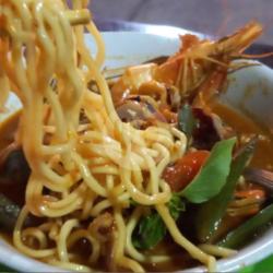 Tom Yum Noodle