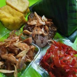 Nasi Jamblang Semur Daging Sapi