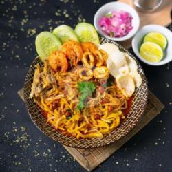 Mie Kuah Aceh Udang Dan Cumi