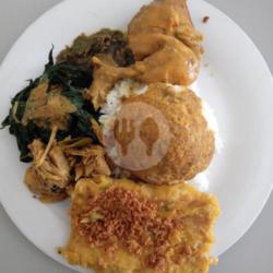 Nasi Ayam Gulai Tempe Goreng