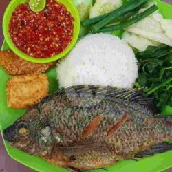 Nasi Tempong Mujair