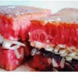 Red Velvet. Keju   Pisang   Coklat   Susu