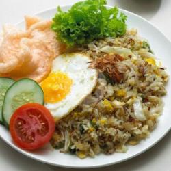 Nasgor Kampung Plus Telur Ceplok