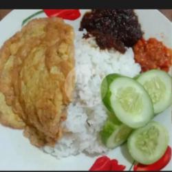 Nasi Telor Dadar Bumbu Hitam