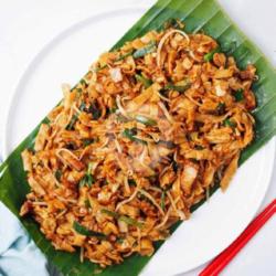 Pork Char Kway Teow / Kwetiau Goreng Babi