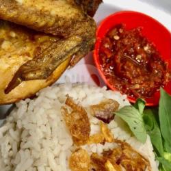 Paket Lengkap Nasi Uduk Ayam Goreng Pejantan