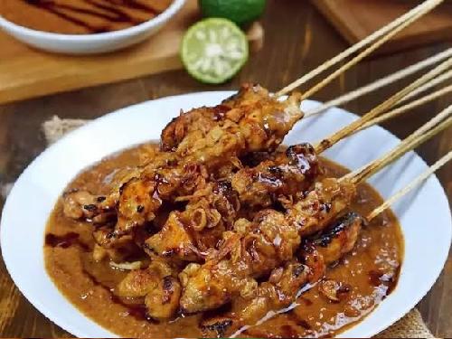 Sate Ayam Dan Kambing Cak Arif, Mendoyo Desa Bilukpoh