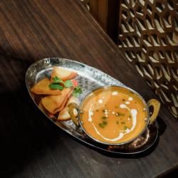 Roasted Fresh Tomato Soup With Glazzing Pita Bread