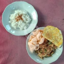 Karedok Nasi Telur Dadar