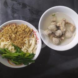 Mie Pangsit Ayam   Bakso