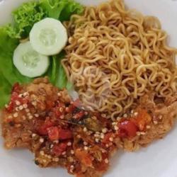 Mie Geprek Ambyar Ayam