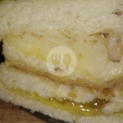 Roti Bakar Rasa Keju   (nanas/strawbery/blubery)