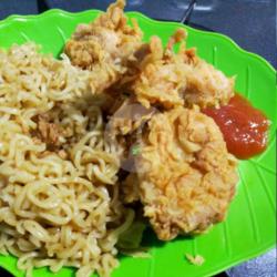 Bakekok Crispy   Mie Goreng Special