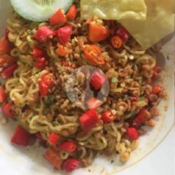 Mie Geprek Pedas