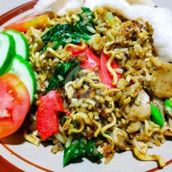 Nasi Goreng Magelangan (sosis)