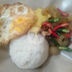 Nasi Tumis Kikil Sambel Ijo  Telur Dadar  Tahu Opor