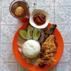 Nasi   Lele Kremes   Tahu Tempe Kremes