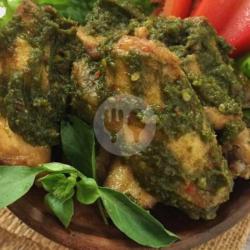 Ayam Gepuk Sambel Kemangi