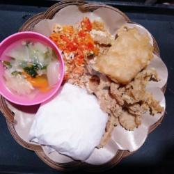 Ayam Geprek Paha Atas Nasi Jamur Sayur Soup  Sambal