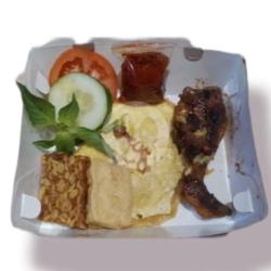 Ayam Bakar Lalapan (tanpa Nasi)   Tahu Tempe   Sambel Ijo Asn