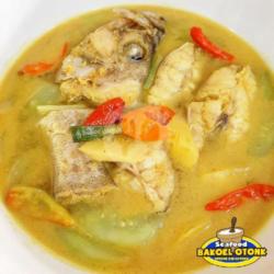 Ikan Gurame Kuah Kuning