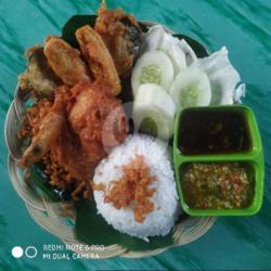 Nasi Ayam Penyet Crispy