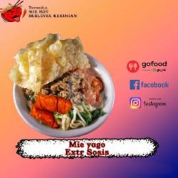 Mie Yago ( Mie Ayam Goreng )   Sosis