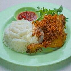 Lalapan Nasi Ayam Goreng Ski