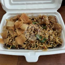 Mie Meledak Tidak Pedas