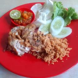 Ayam Penyet Sambel Gepuk (kacang Mede)