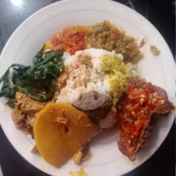 Nasi Bungkus Ikan Jambal Balado