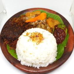 Nasi Gudeg Empal Daging Sapi