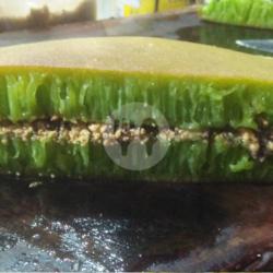 Martabak Manis Pandan Kacang Susu