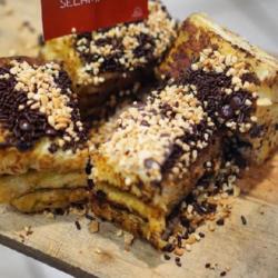 Roti Bakar Campur Coklat Kacang