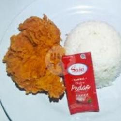 Fried Chicken   Nasi