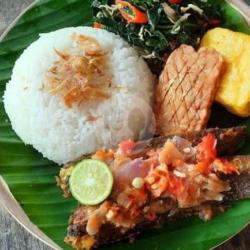 Nasi Lele Pecak