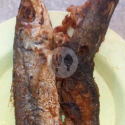 Aneka Ikan Goreng (lele,kembung)