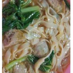 Kwetiaw Bakso Kuah Bening