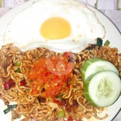 Nasi Mie Goreng Pedas Telur